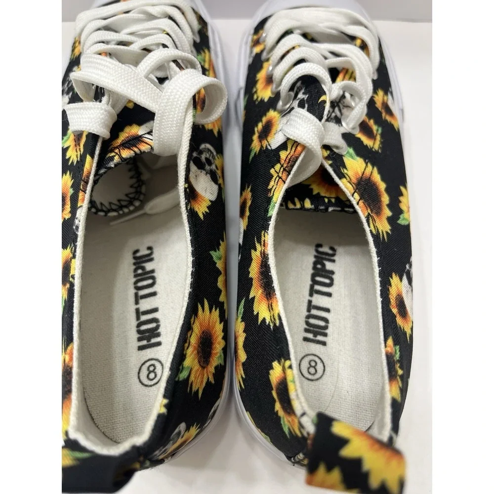 Hot Topic Women's Sunflower Skull Platform Low Top Canvas Sneakers Shoes Size 8